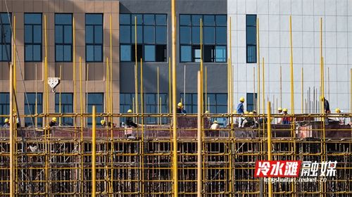 冷水灘 戰高溫 忙施工 標準廠房建設如火如荼